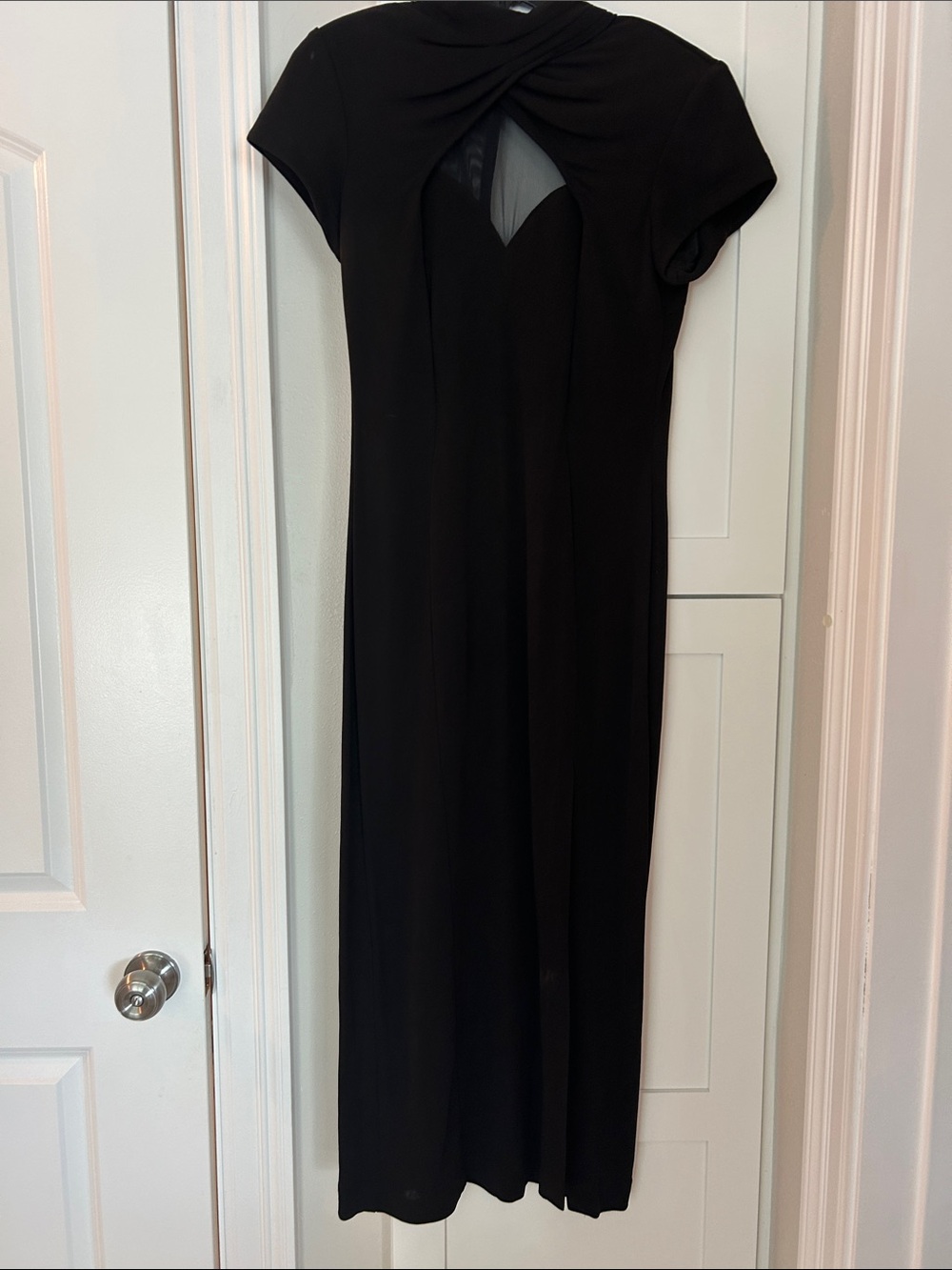 Night Way Collections Black Twist-Back Maxi Gown